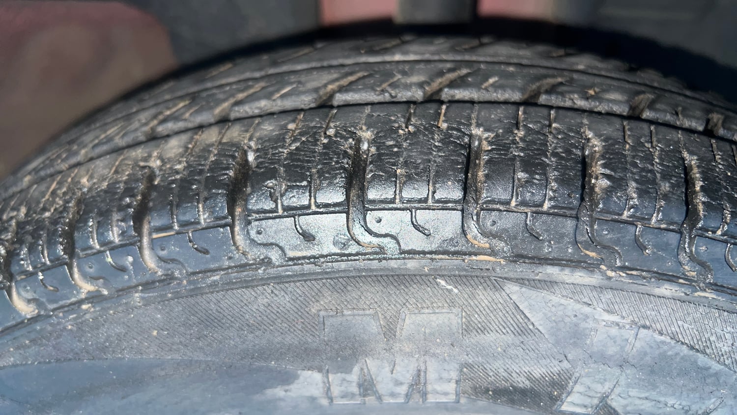 Used 2019 Renault Kwid RXT Opt Petrol Manual tyres RIGHT FRONT TYRE TREAD VIEW