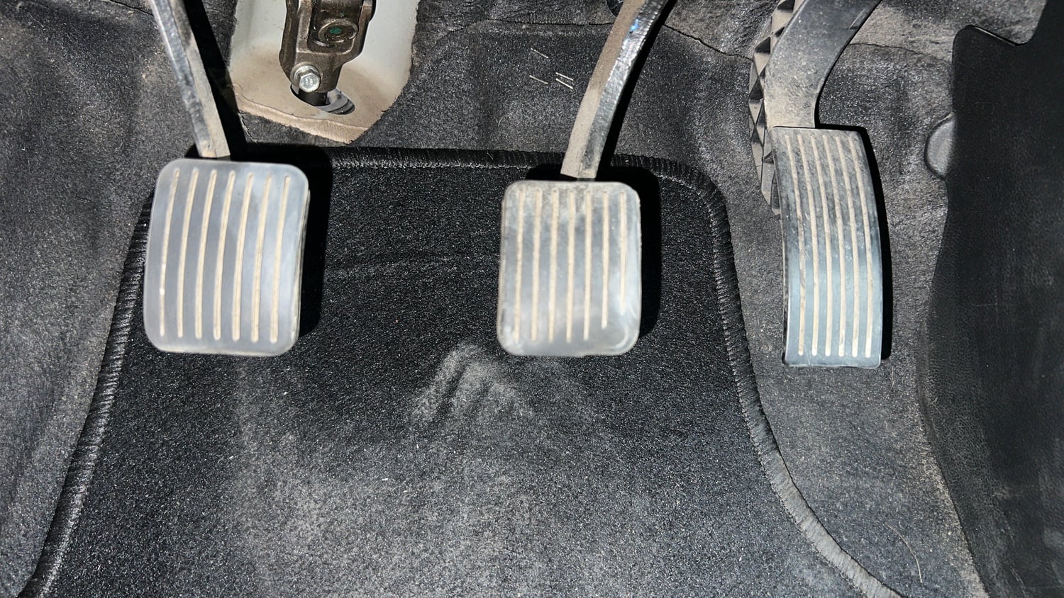 Used 2018 Hyundai Xcent SX Petrol Manual interior PEDALS VIEW