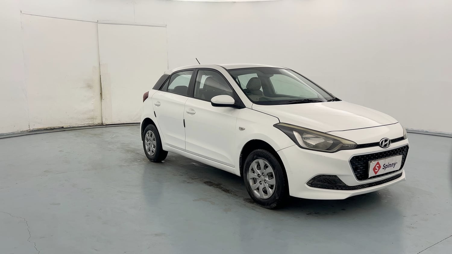 Used 2015 Hyundai Elite i20 Magna 1.2 Petrol Manual exterior RIGHT FRONT CORNER VIEW