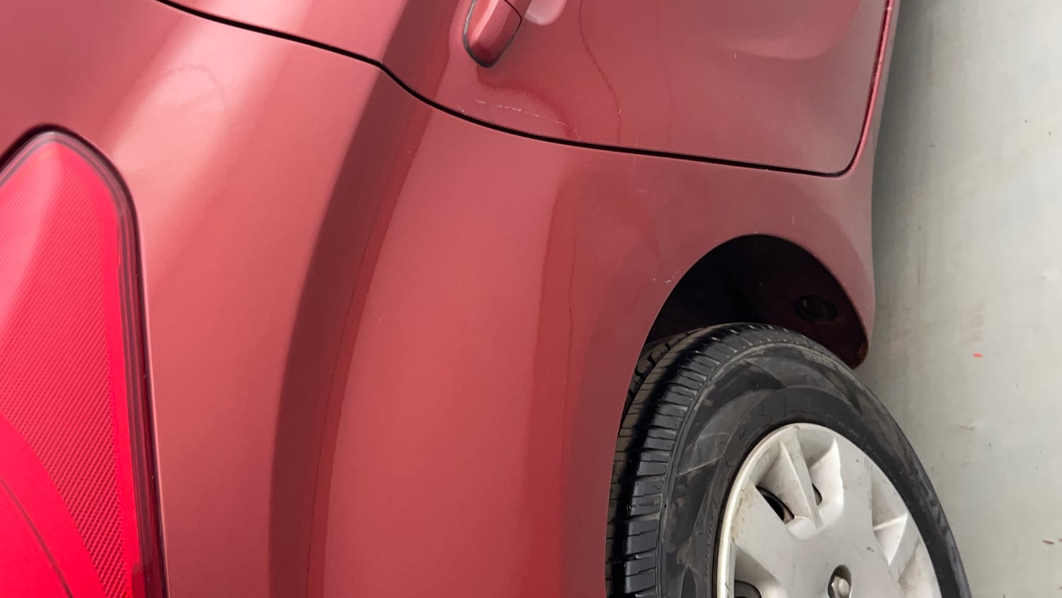 Used 2012 Hyundai i20 Magna (O) 1.2 Petrol Manual dents MINOR DENT