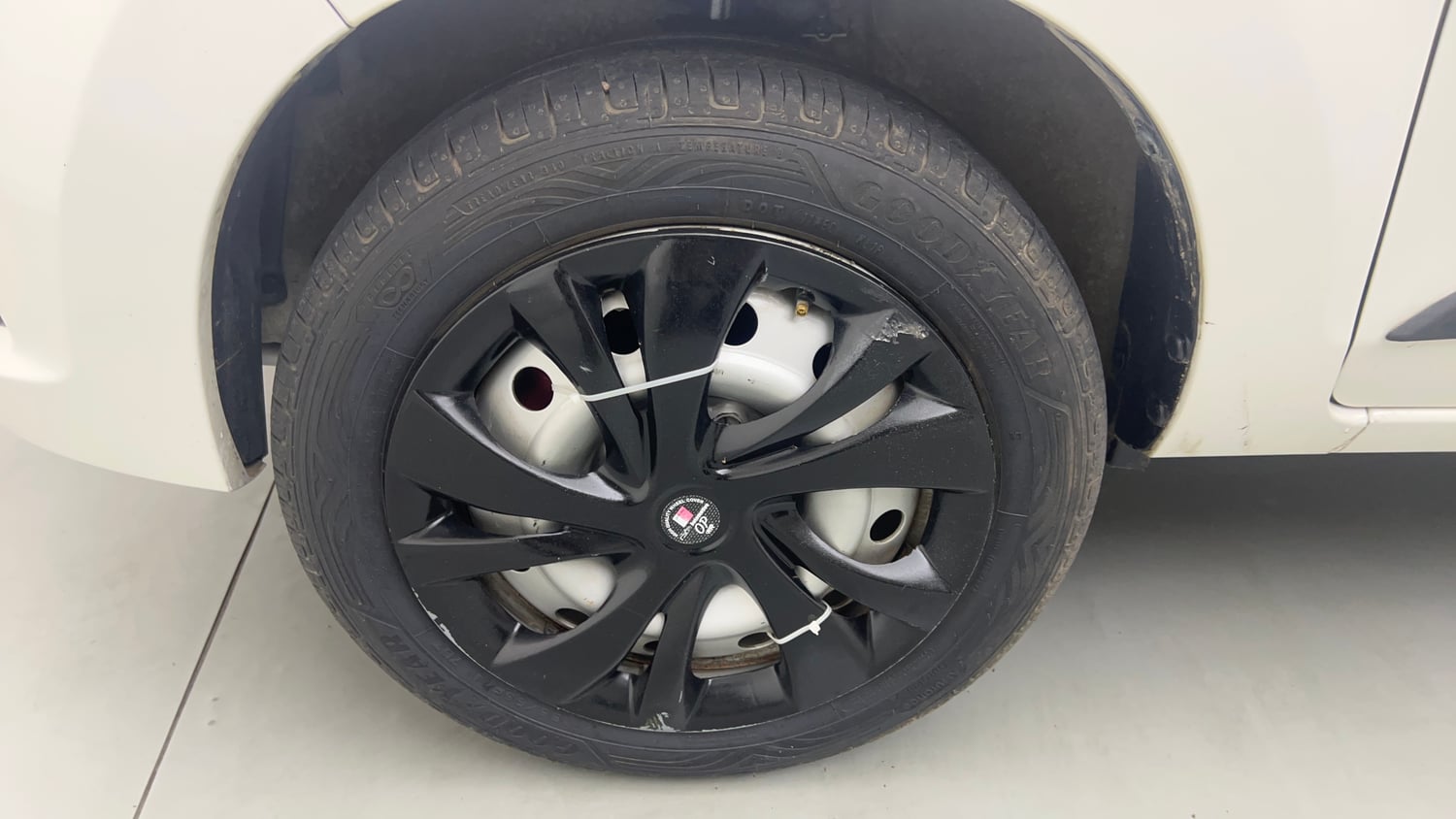 Used 2017 Maruti Suzuki Alto K10 LXI Petrol+cng(outside fitted) Cng Manual tyres LEFT FRONT TYRE RIM VIEW