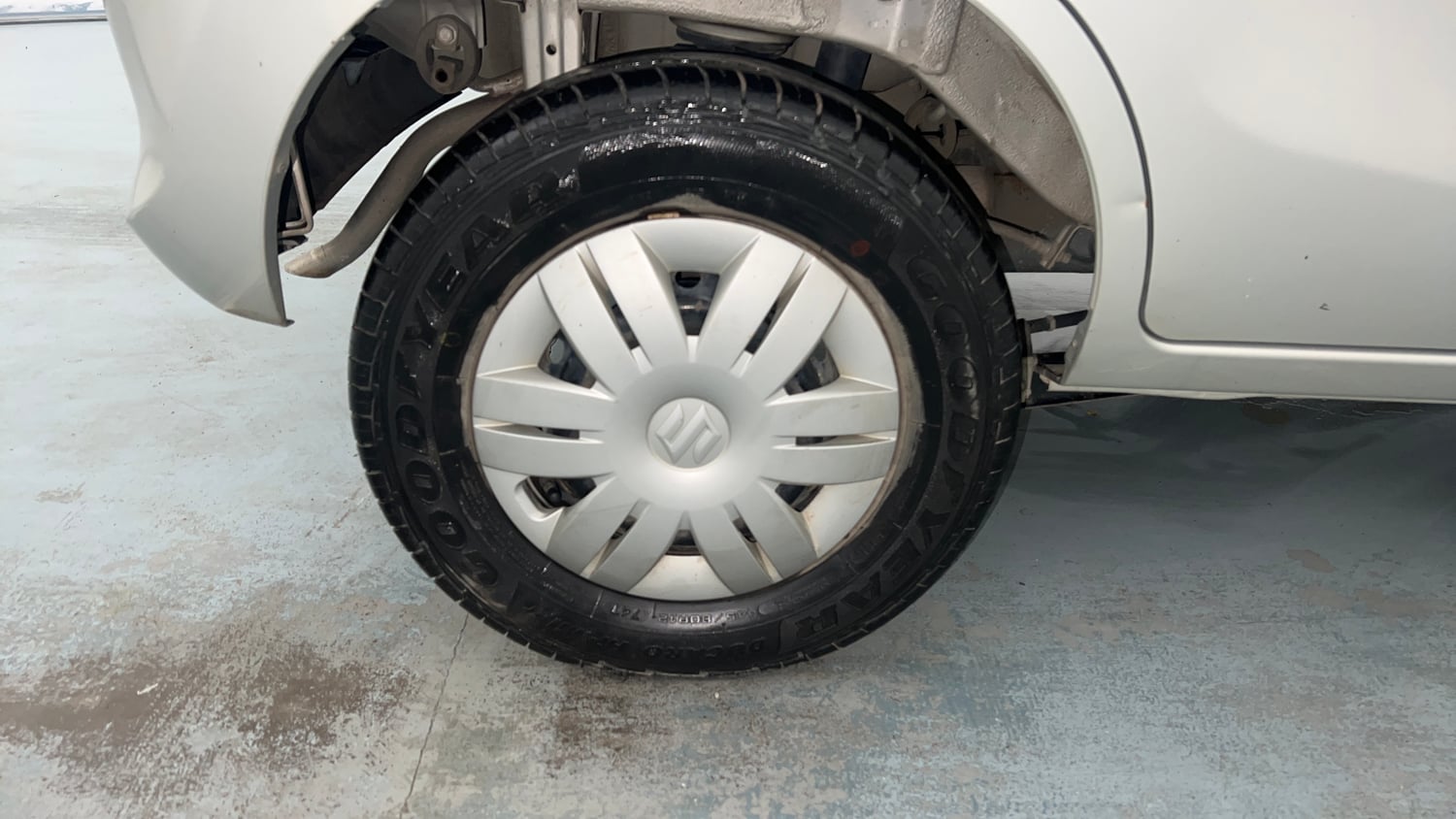 Used 2018 Maruti Suzuki Alto 800 VXi Petrol Manual tyres RIGHT REAR TYRE RIM VIEW