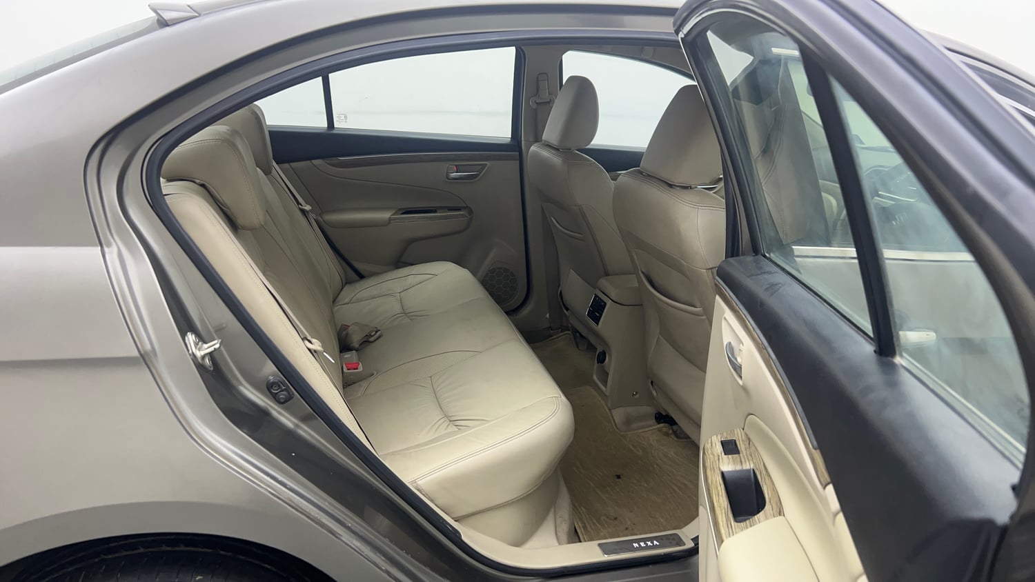 Used 2022 Maruti Suzuki Ciaz Alpha 1.5 Petrol Manual interior RIGHT SIDE REAR DOOR CABIN VIEW