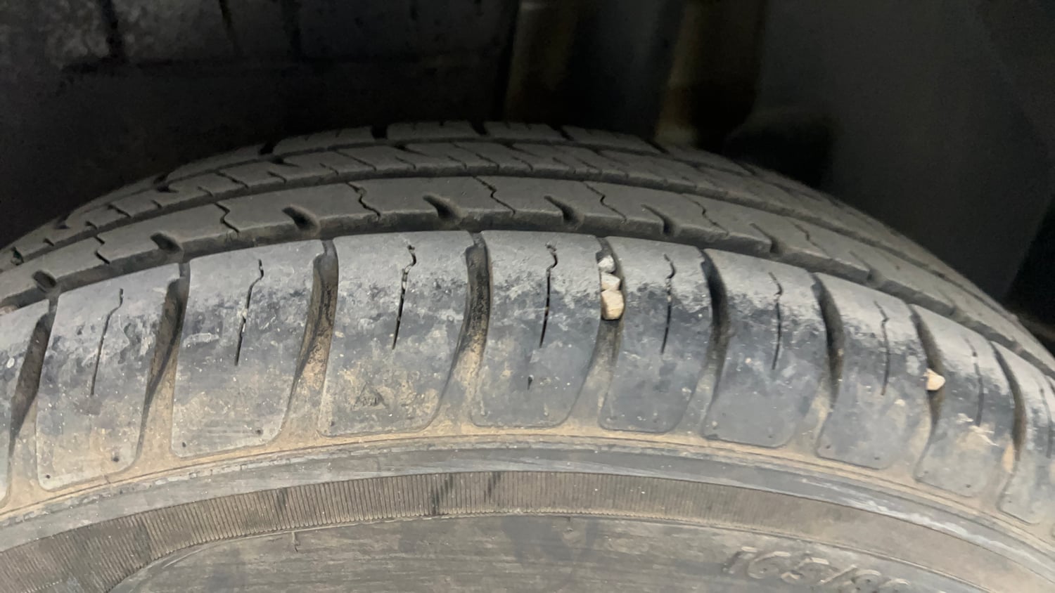Used 2019 Maruti Suzuki Dzire VXi Petrol Manual tyres LEFT REAR TYRE TREAD VIEW