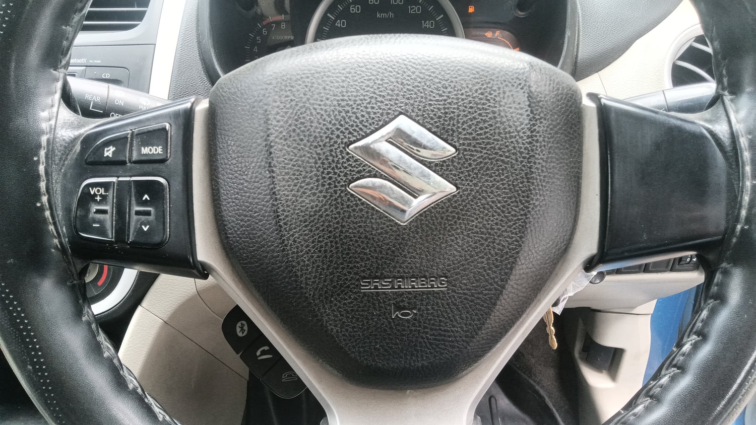 Used 2015 Maruti Suzuki Celerio ZXi Petrol Manual top_features Steering mounted controls