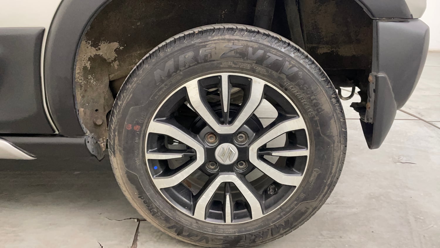 Used 2022 Maruti Suzuki S-Presso VXi Plus AMT Petrol Automatic tyres LEFT REAR TYRE RIM VIEW