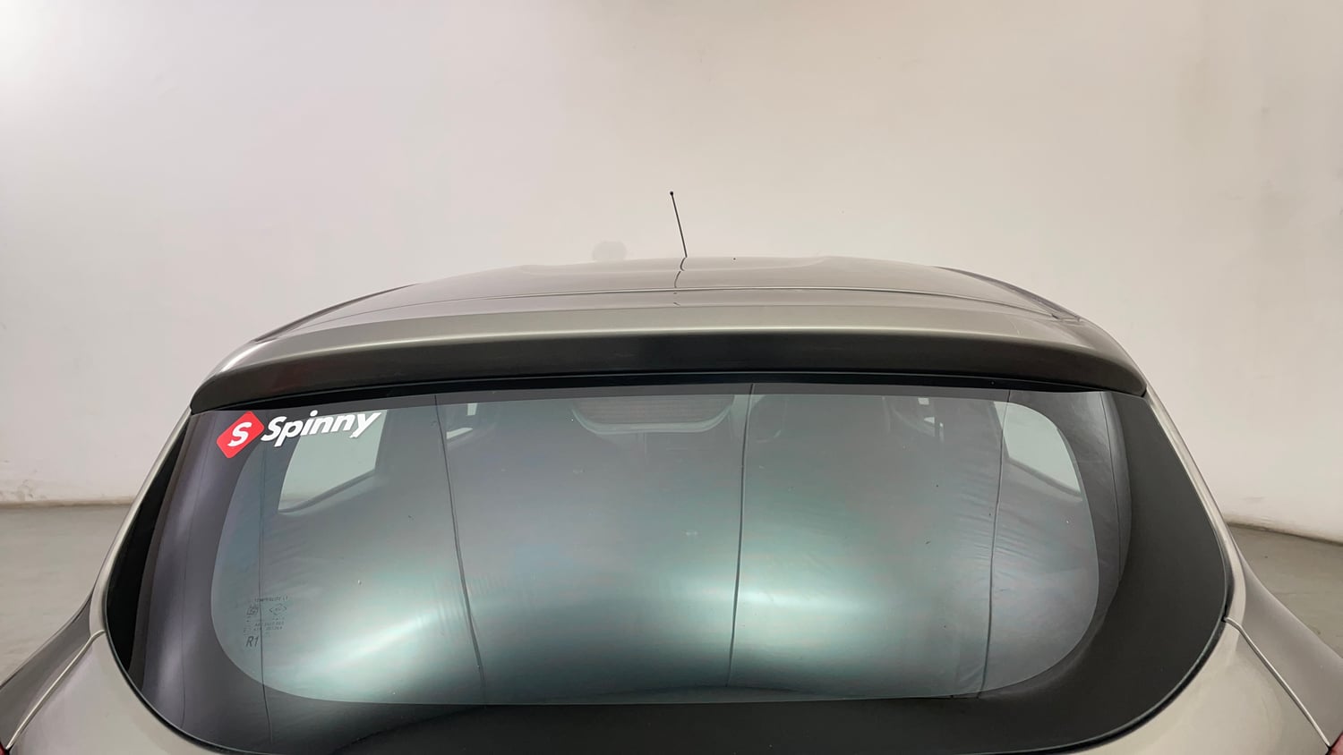 Used 2017 Renault Kwid RXT (O) 1.0 SCE Edition Petrol Manual exterior BACK WINDSHIELD VIEW