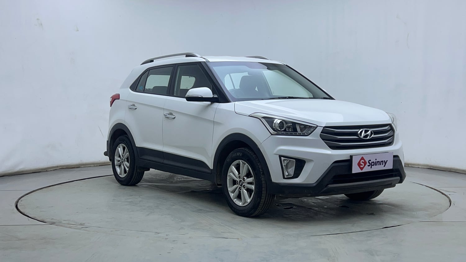 Used 2017 Hyundai Creta 1.6 SX Plus Petrol Petrol Manual exterior RIGHT FRONT CORNER VIEW