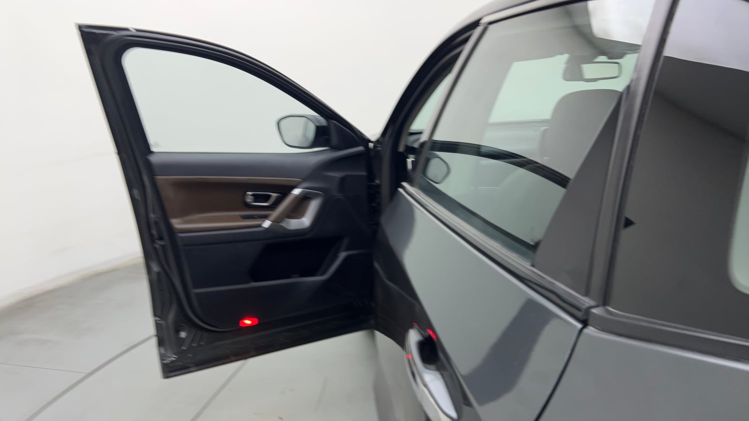 Used 2023 Tata Harrier XZA Plus Diesel Automatic interior LEFT FRONT DOOR OPEN VIEW