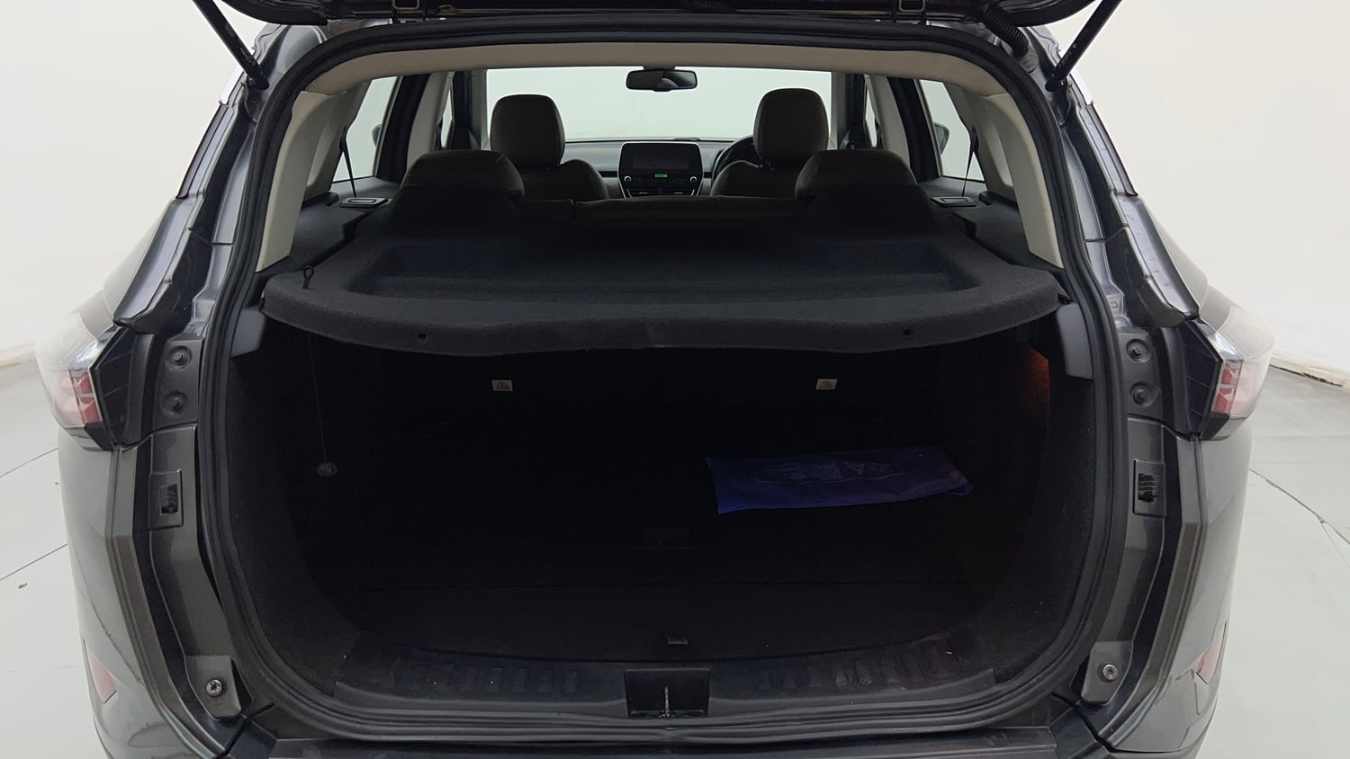 Used 2023 Tata Harrier XZA Plus Diesel Automatic interior DICKY INSIDE VIEW