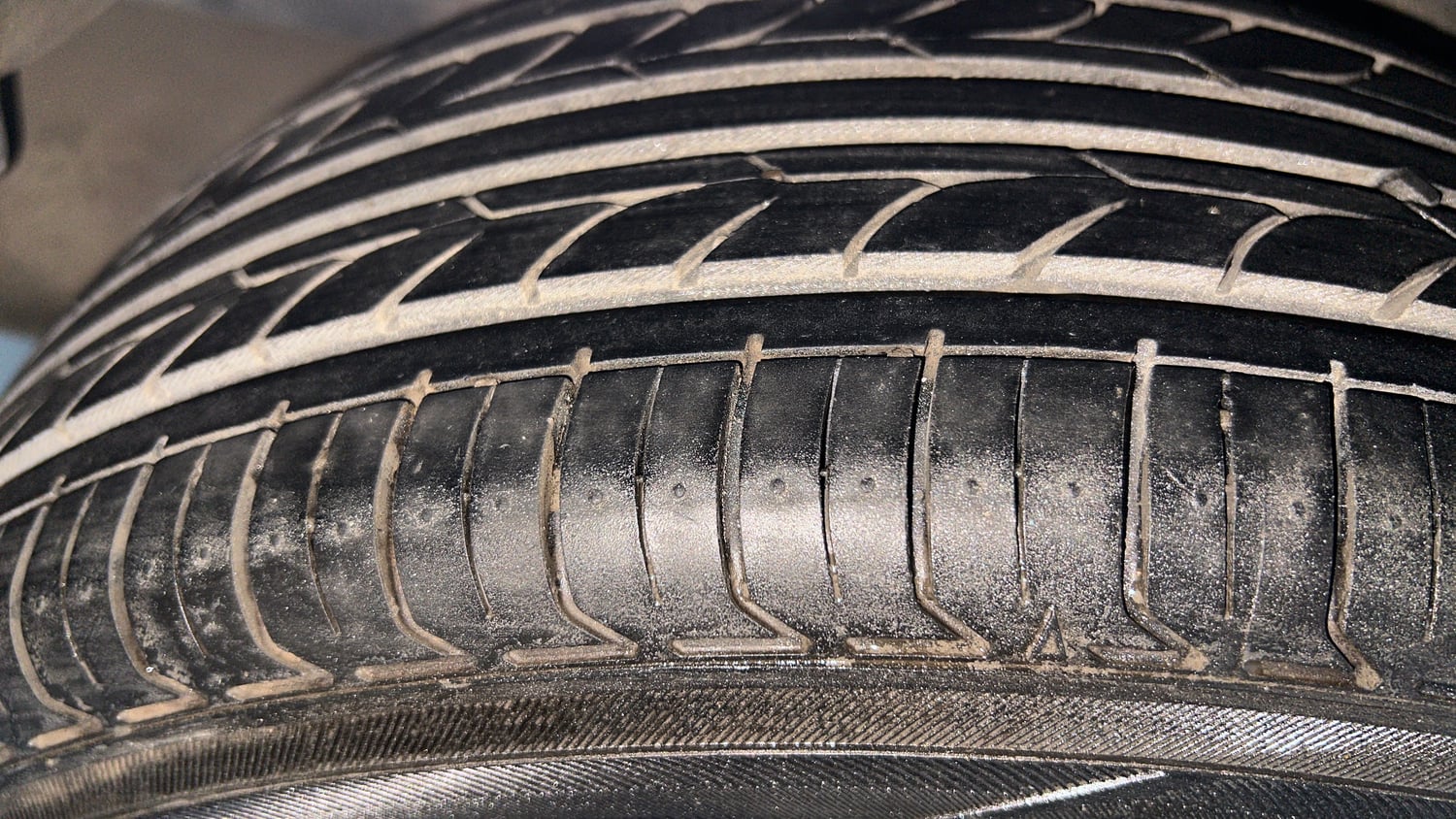 Used 2018 Honda Jazz V Petrol Petrol Manual tyres RIGHT REAR TYRE TREAD VIEW