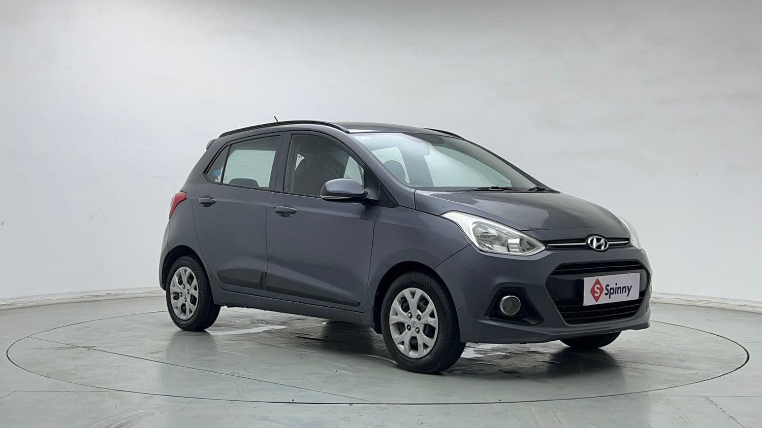 Used 2016 Hyundai Grand i10 Sportz 1.2 Kappa VTVT Petrol Manual exterior RIGHT FRONT CORNER VIEW