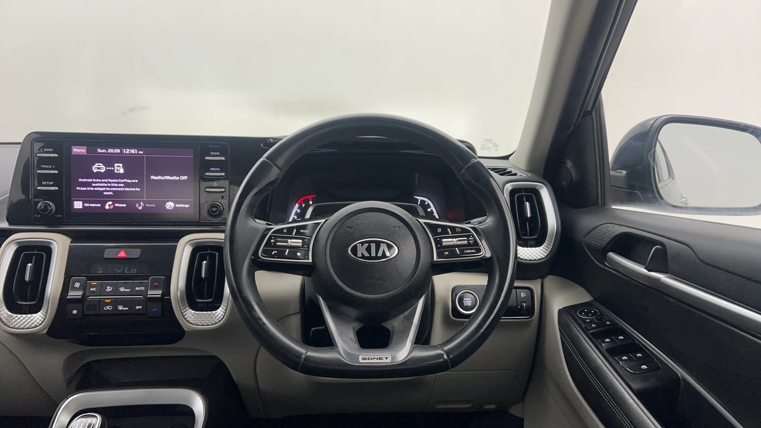 Used 2020 Kia Sonet HTX 1.0 iMT Petrol Manual interior STEERING VIEW