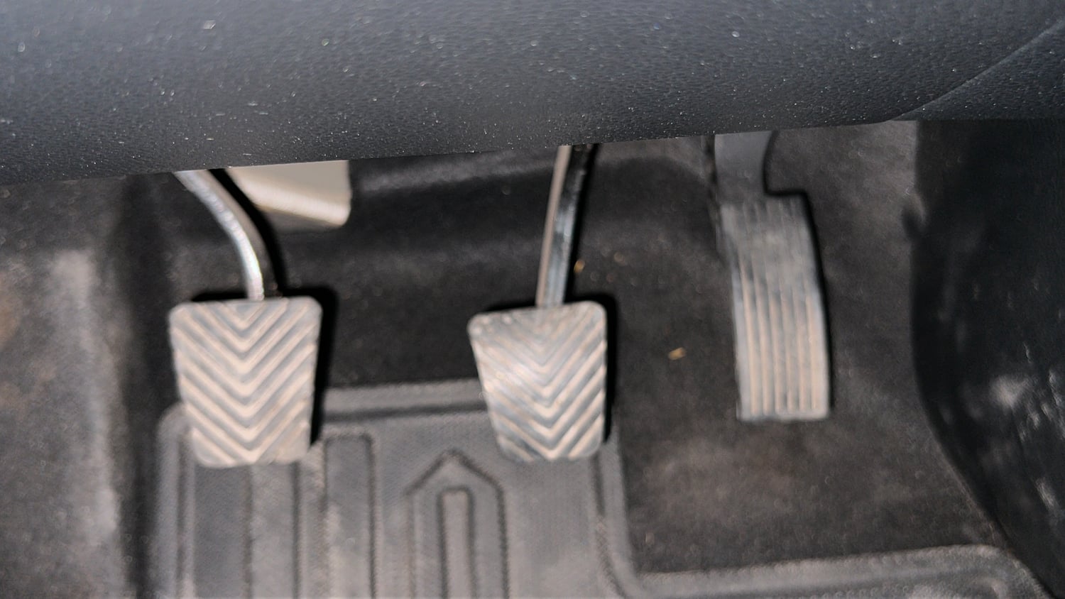 Used 2022 Kia Sonet HTK Plus 1.2 Petrol Manual interior PEDALS VIEW
