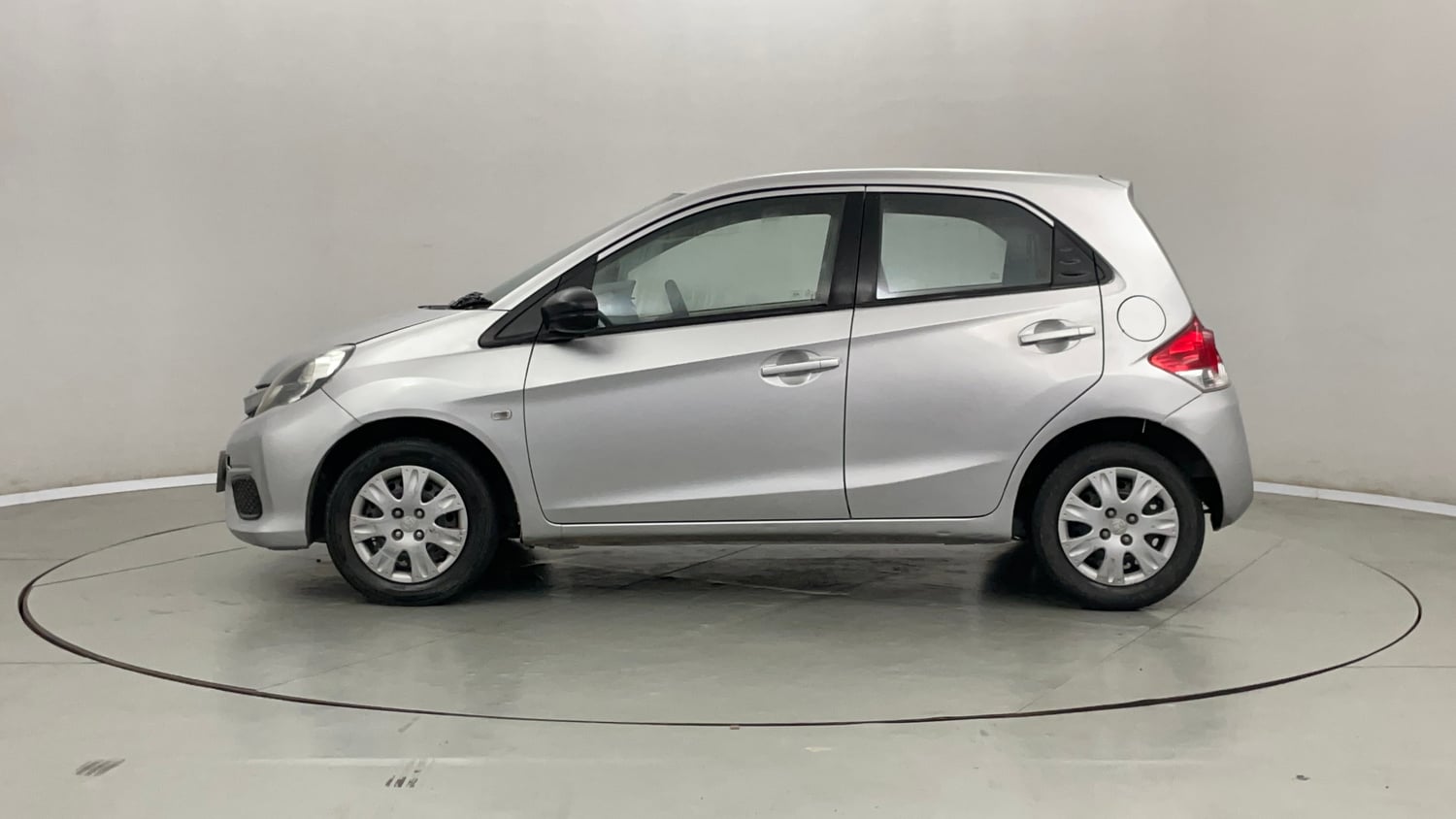 Used 2018 Honda Brio S MT Petrol Manual exterior LEFT SIDE VIEW
