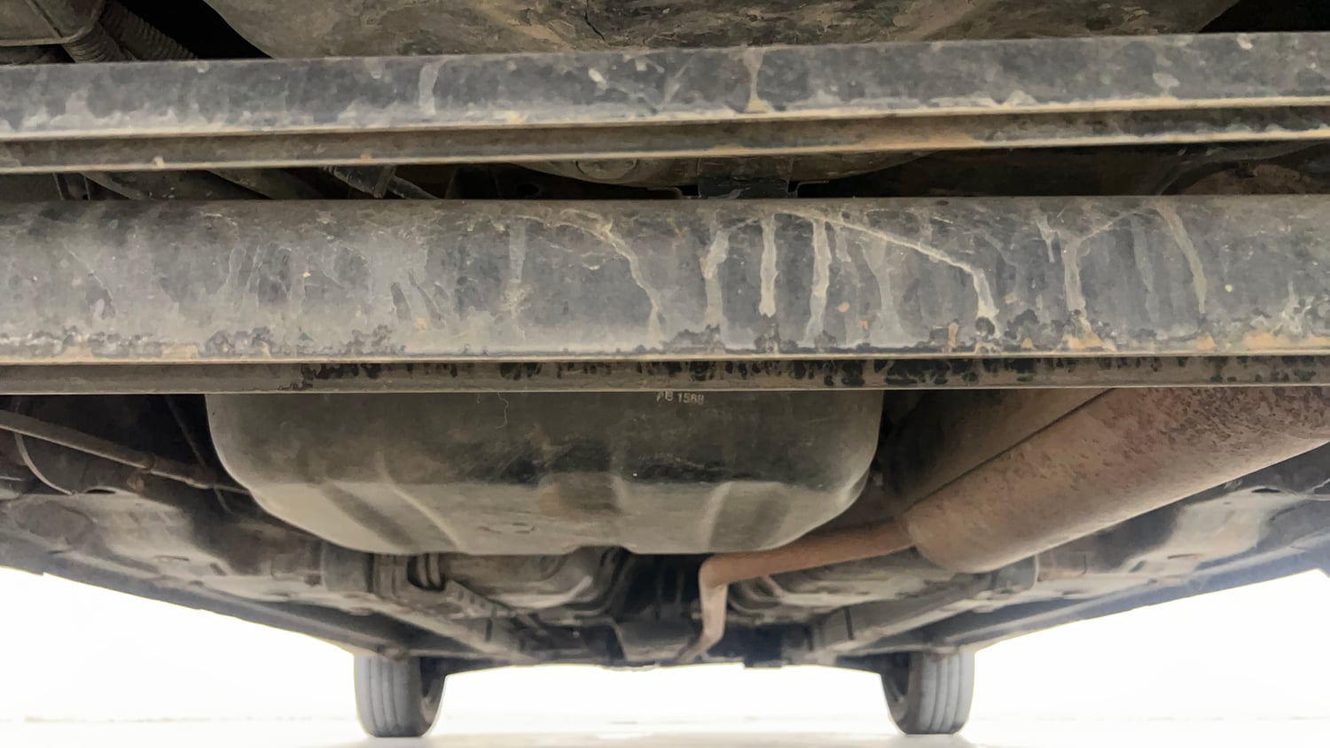 Used 2016 Hyundai Eon Magna + Petrol Manual extra REAR UNDERBODY VIEW (TAKEN FROM REAR)