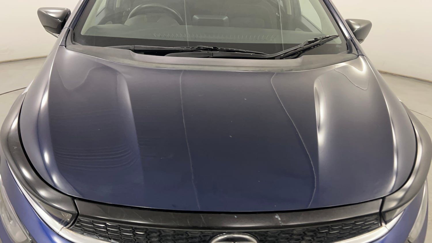 Used 2023 Tata Altroz XZA Petrol Petrol Automatic dents MINOR SCRATCH