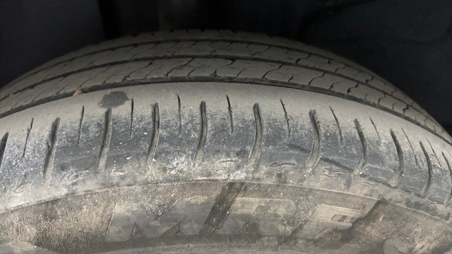Used 2023 Tata Altroz XZA Petrol Petrol Automatic tyres RIGHT REAR TYRE TREAD VIEW