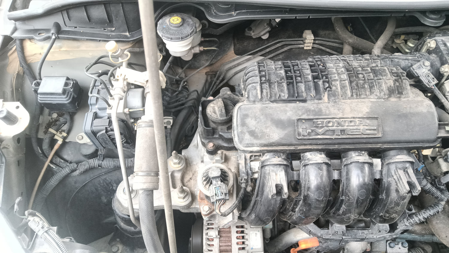 Used 2015 Honda City SV Petrol Manual engine ENGINE RIGHT SIDE VIEW