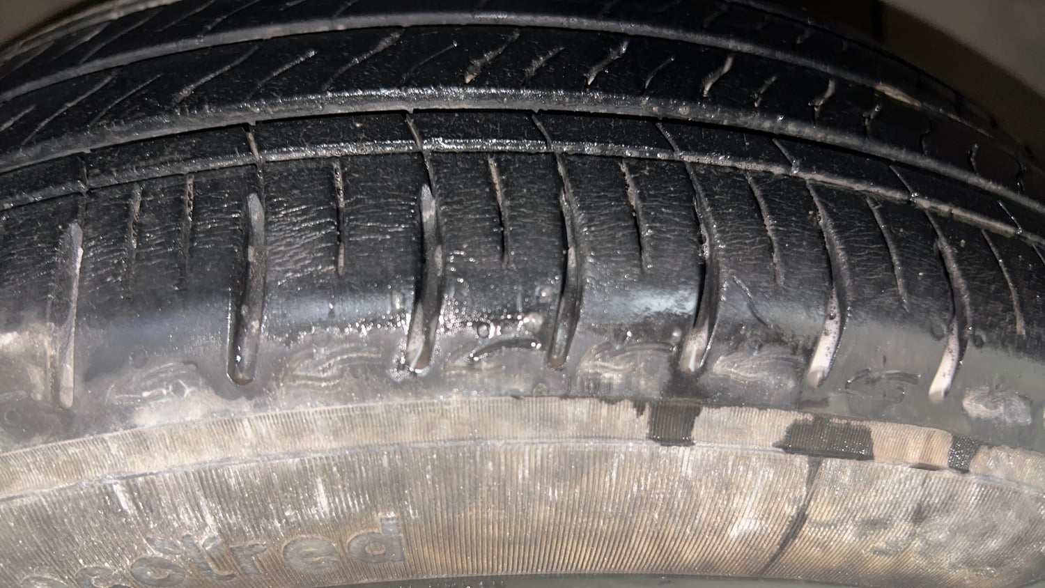 Used 2021 Hyundai Grand i10 Nios Asta AMT 1.2 Kappa VTVT Petrol Automatic tyres RIGHT FRONT TYRE TREAD VIEW