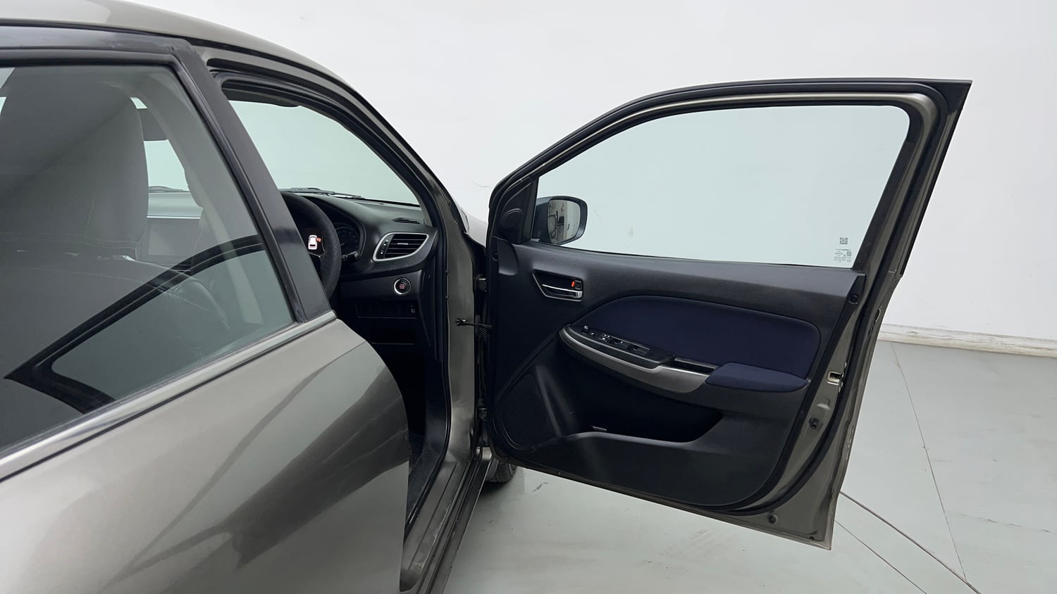 Used 2020 Maruti Suzuki Baleno Zeta Petrol Manual interior RIGHT FRONT DOOR OPEN VIEW