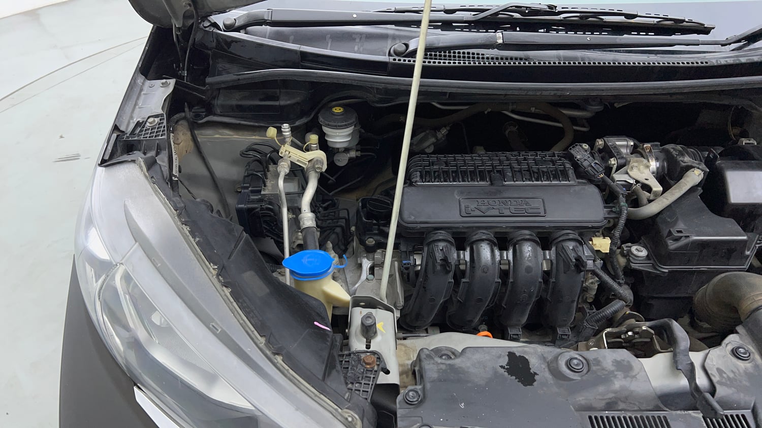 Used 2019 Honda WR-V VX MT Petrol Petrol Manual engine ENGINE RIGHT SIDE VIEW