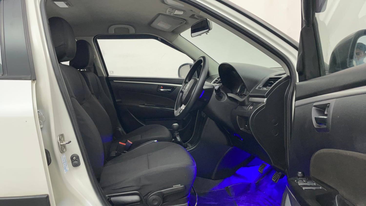 Used 2017 Maruti Suzuki Swift ZDi Diesel Manual interior RIGHT SIDE FRONT DOOR CABIN VIEW