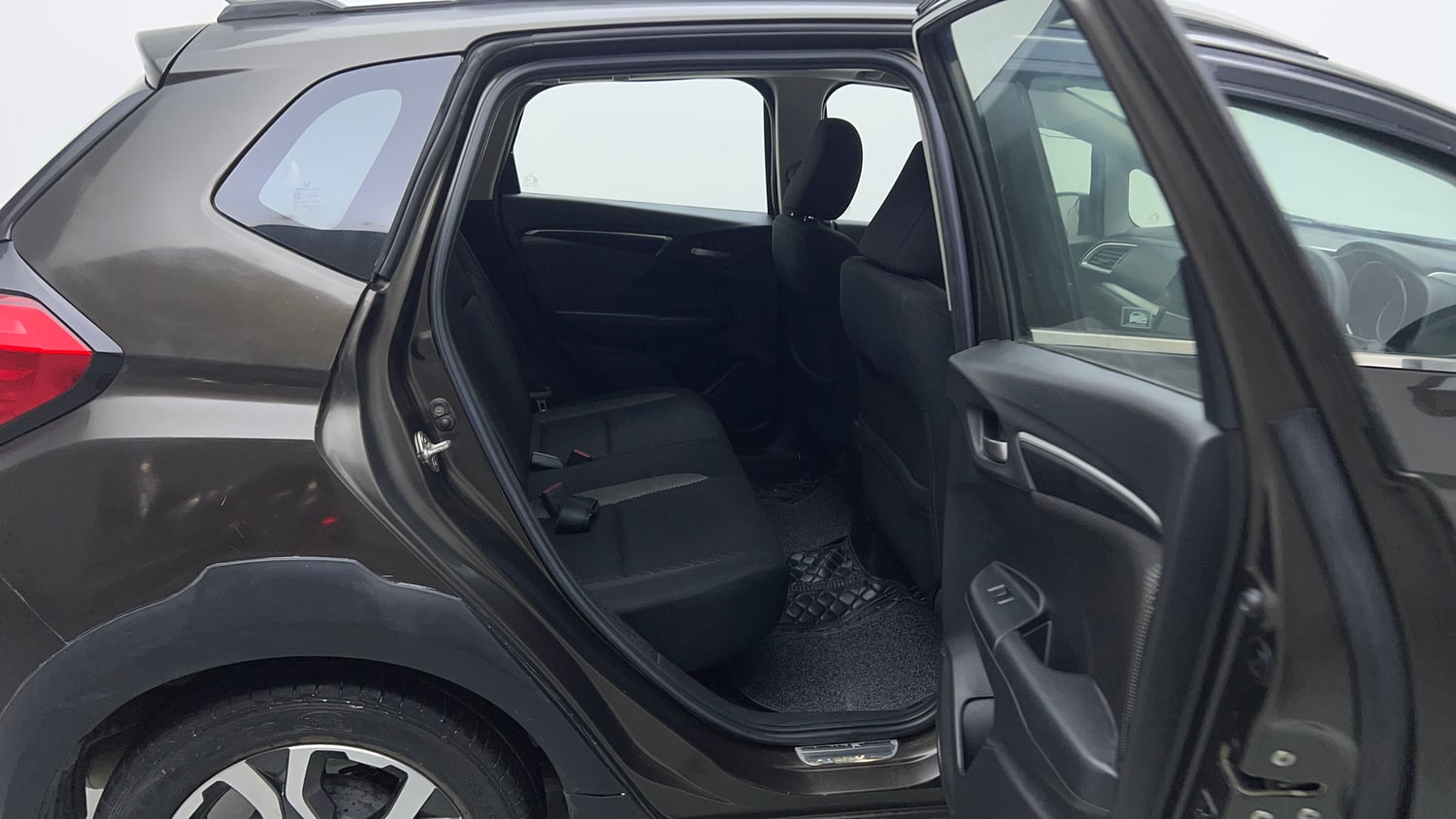 Used 2019 Honda WR-V VX MT Petrol Petrol Manual interior RIGHT SIDE REAR DOOR CABIN VIEW