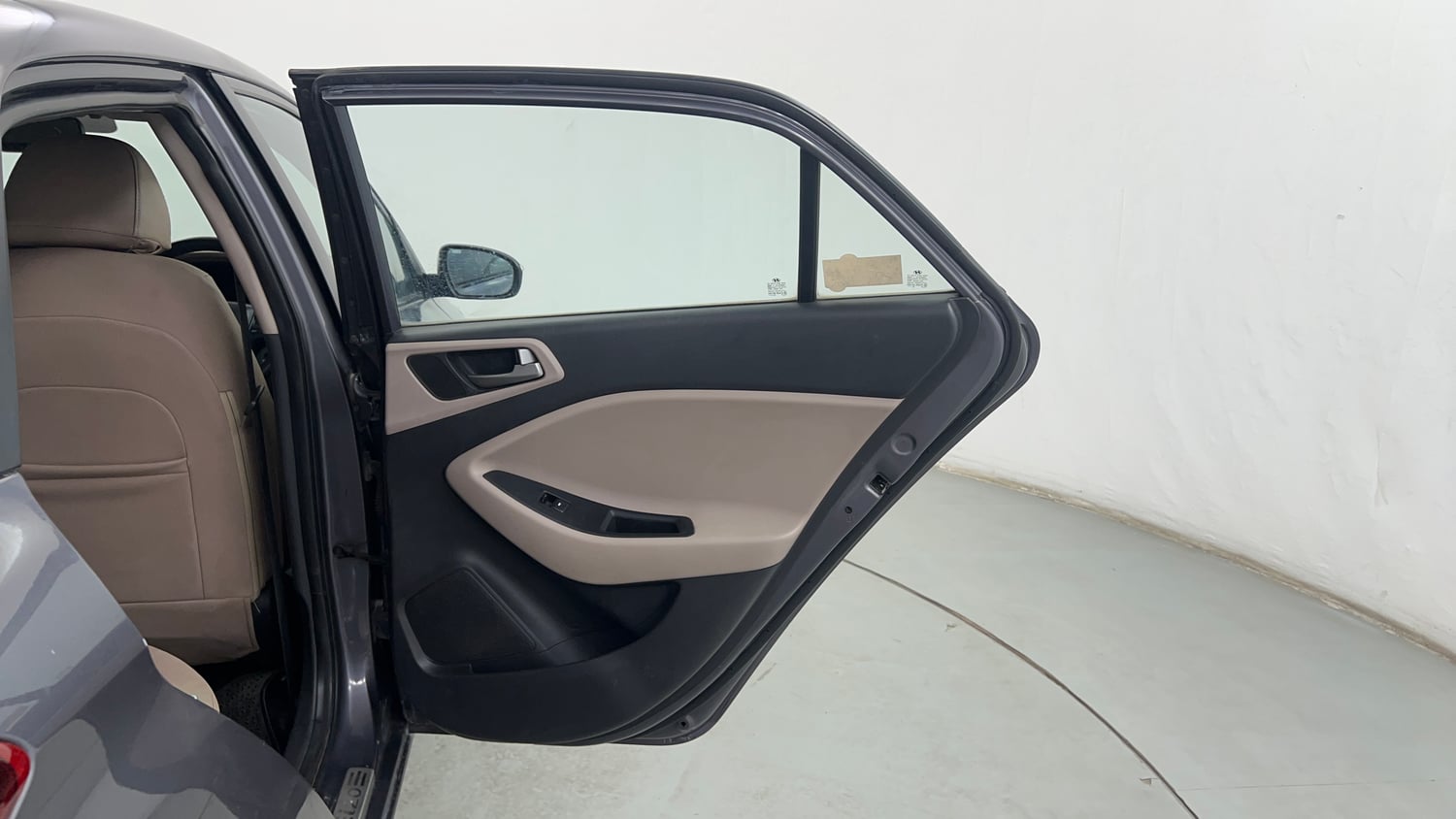 Used 2014 Hyundai Elite i20 Sportz 1.2 Petrol Manual interior RIGHT REAR DOOR OPEN VIEW
