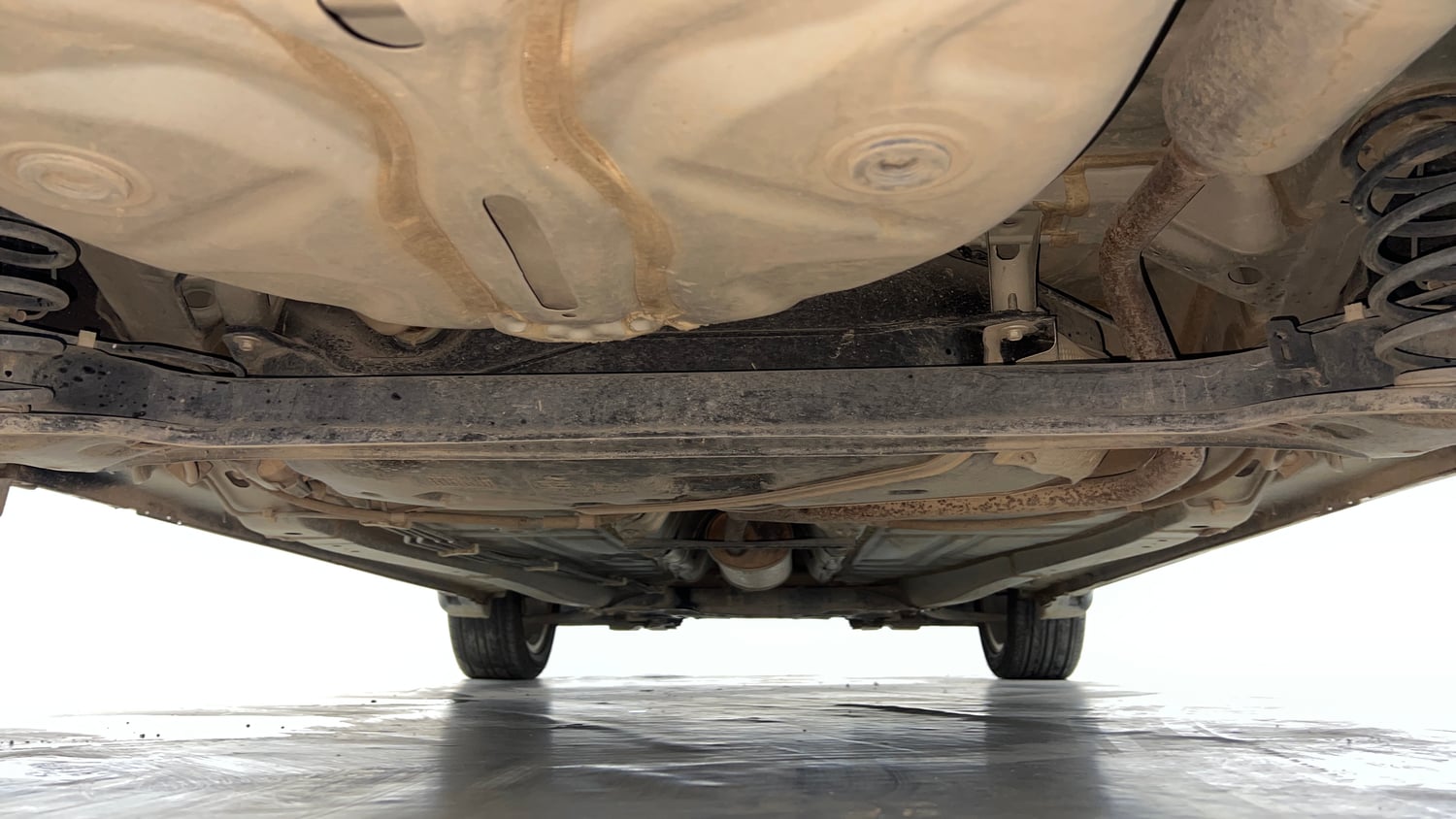 Used 2020 Maruti Suzuki Baleno Zeta Petrol Manual extra REAR UNDERBODY VIEW (TAKEN FROM REAR)