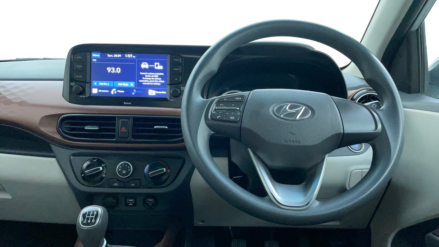 Used 2022 Hyundai Aura SX 1.2 Petrol Petrol Manual interior STEERING VIEW