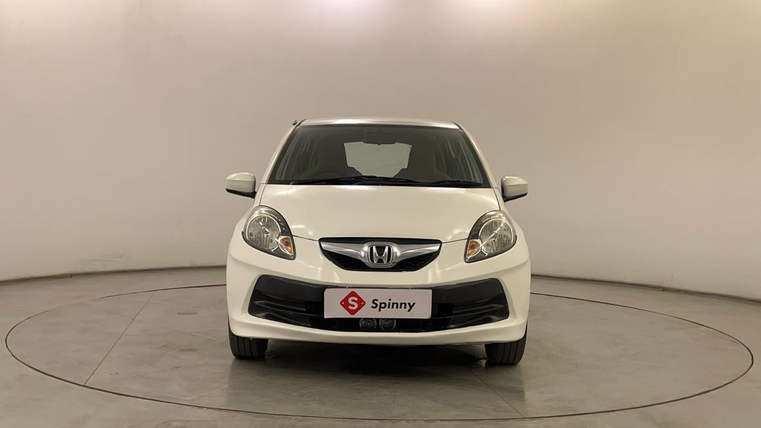 Used 2013 Honda Brio S MT Petrol Manual exterior FRONT VIEW