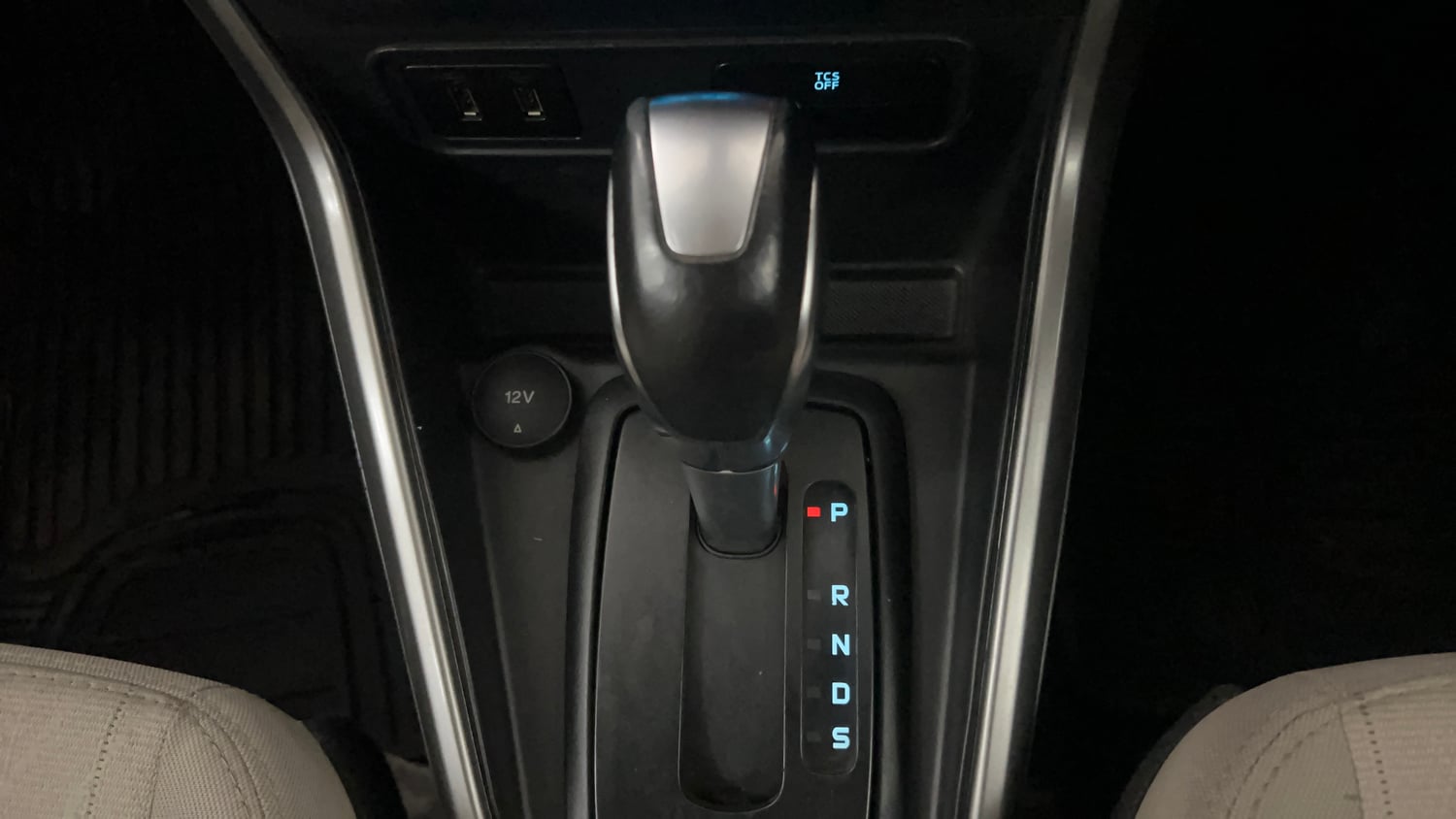 Used 2021 Ford EcoSport Titanium Plus 1.5L Ti-VCT AT Petrol Automatic interior GEAR  KNOB VIEW