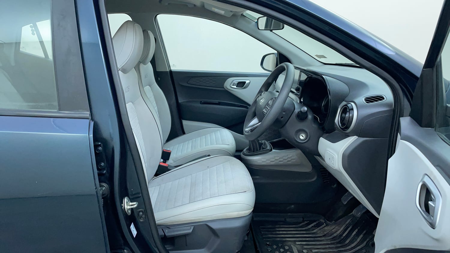 Used 2023 Hyundai Grand i10 Nios Sportz 1.2 Kappa VTVT Petrol Manual interior RIGHT SIDE FRONT DOOR CABIN VIEW