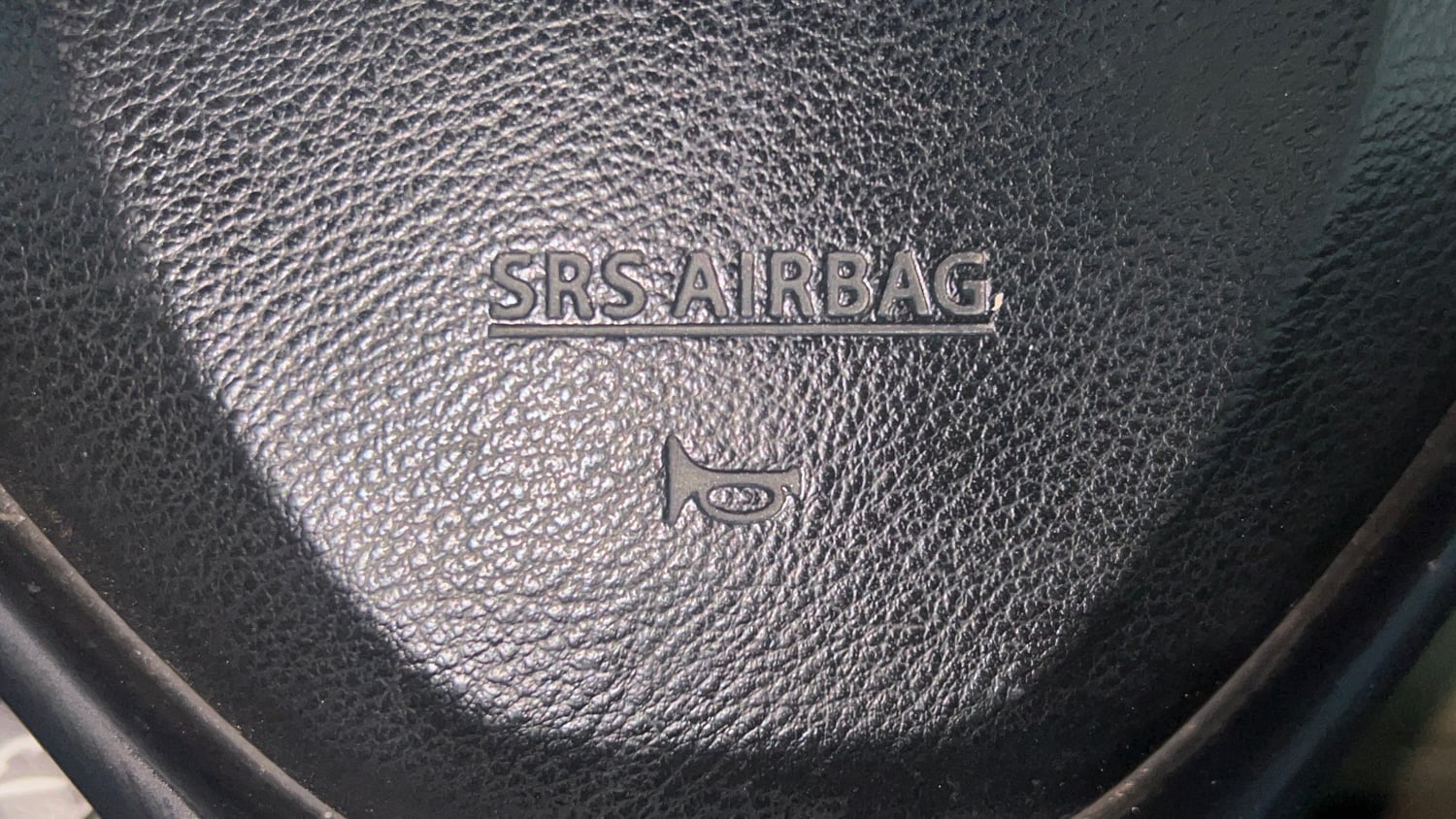 Used 2022 Maruti Suzuki Ciaz Alpha 1.5 Petrol Manual top_features Airbags