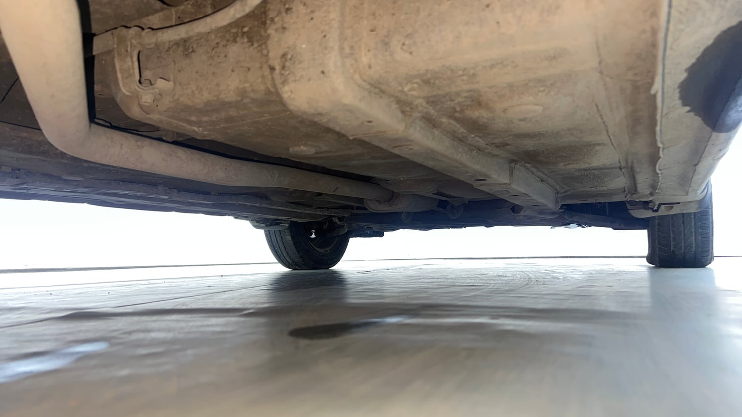 Used 2017 Hyundai Grand i10 Sportz (O) U2 1.2 CRDi Diesel Manual extra REAR RIGHT UNDERBODY VIEW