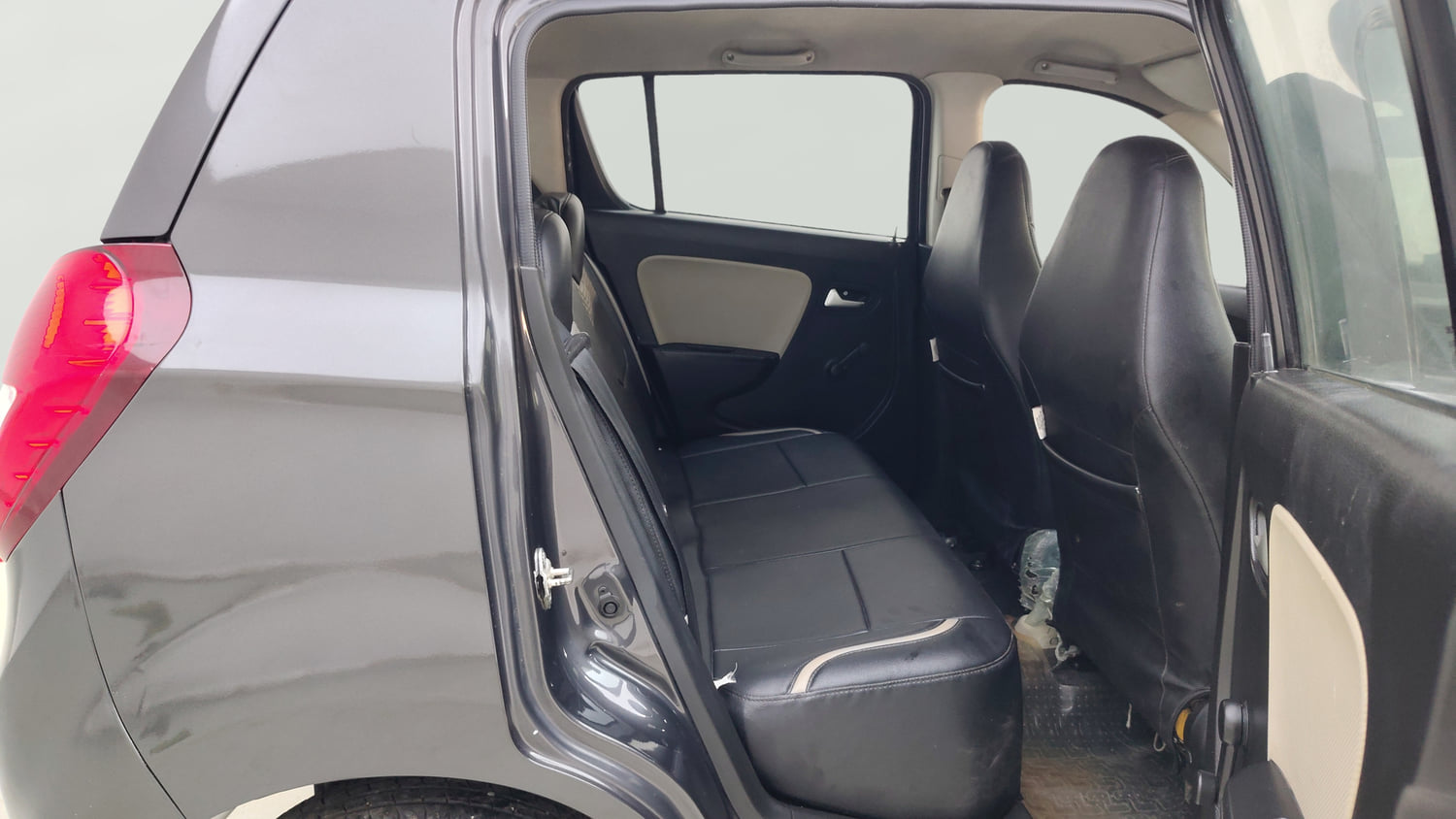 Used 2020 Maruti Suzuki Alto 800 LXi Petrol Manual interior RIGHT SIDE REAR DOOR CABIN VIEW