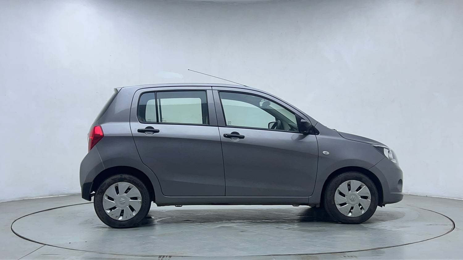 Used 2016 Maruti Suzuki Celerio VXi AMT Petrol Automatic exterior RIGHT SIDE VIEW