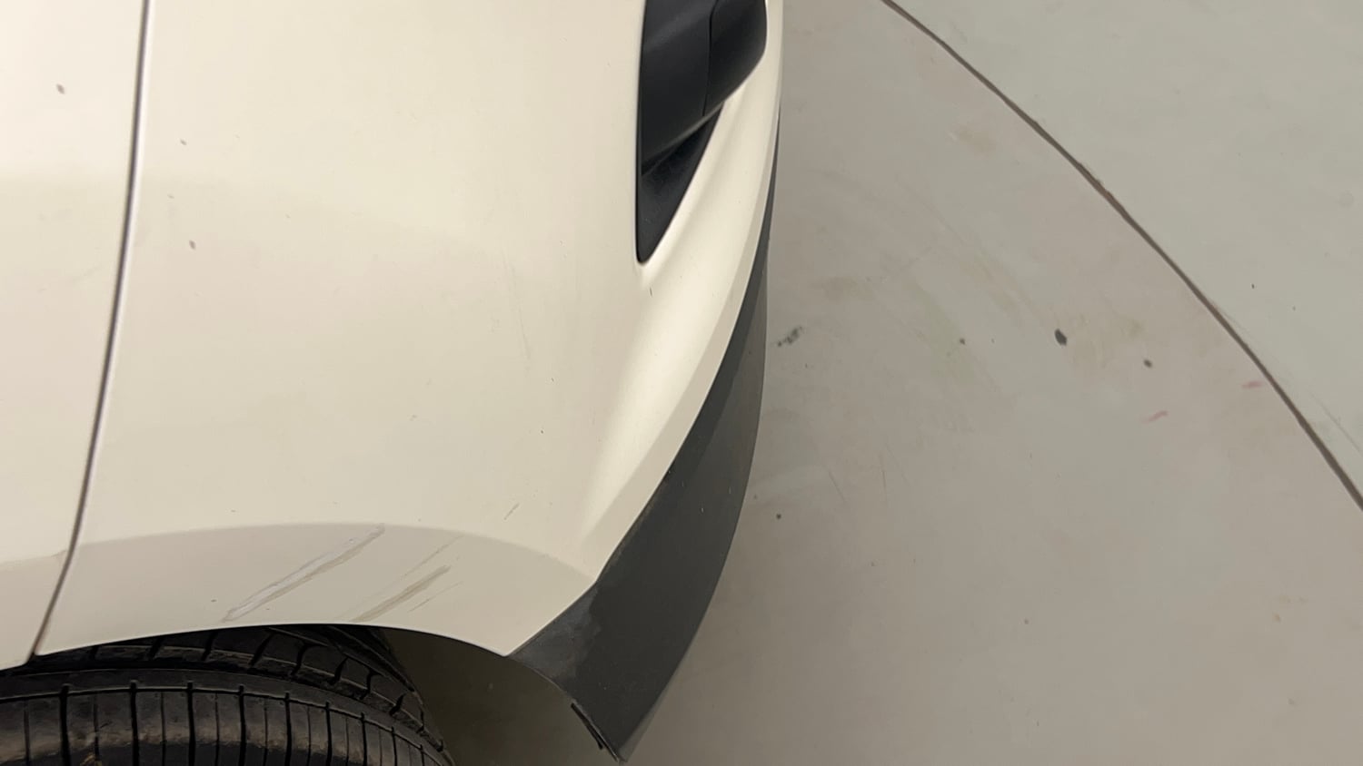 Used 2016 Ford EcoSport Titanium 1.5L TDCi Diesel Manual dents MINOR SCRATCH