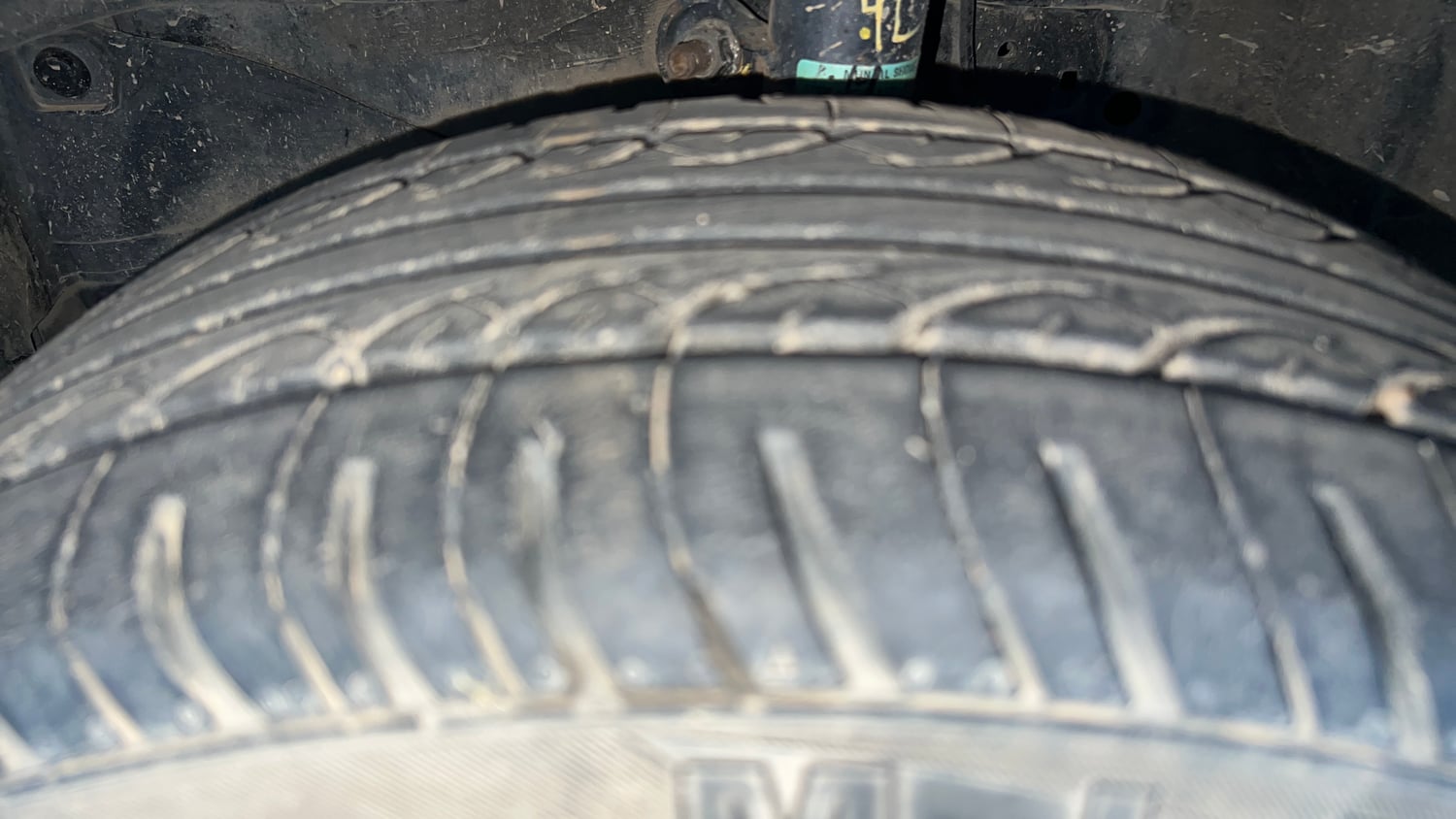 Used 2015 Honda Amaze 1.2 S i-VTEC Petrol Manual tyres LEFT FRONT TYRE TREAD VIEW