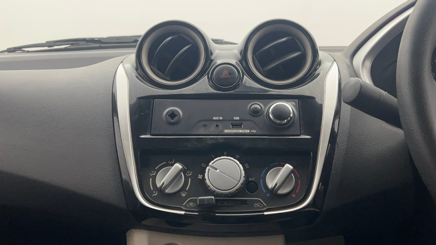 Used 2016 Datsun Go Plus Style Edition Petrol Manual interior MUSIC SYSTEM & AC CONTROL VIEW