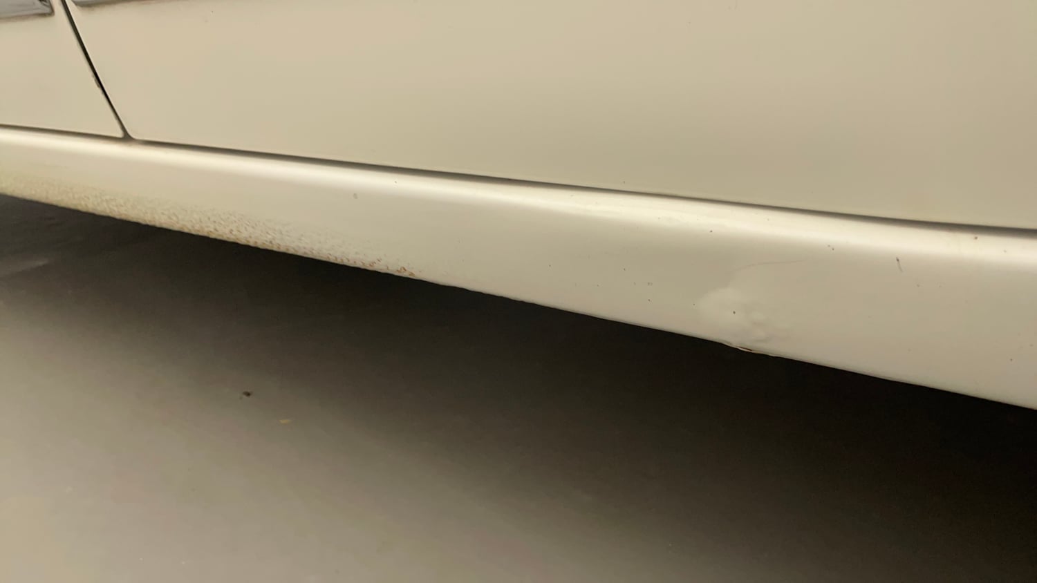 Used 2021 Maruti Suzuki Dzire VXi Petrol Manual dents MINOR DENT