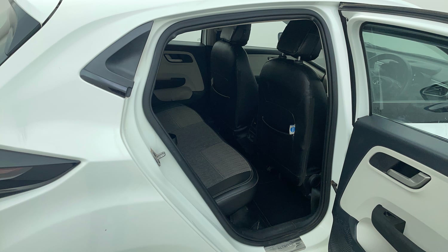 Used 2023 Tata Altroz XZ Diesel Diesel Manual interior RIGHT SIDE REAR DOOR CABIN VIEW