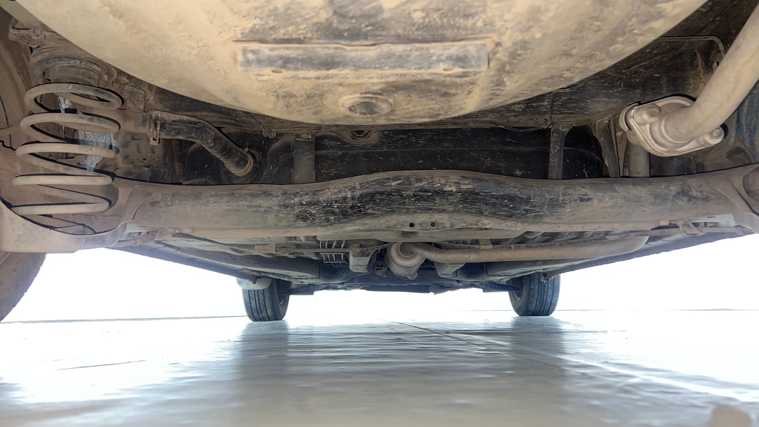 Used 2015 Honda Amaze 1.2 S i-VTEC Petrol Manual extra REAR UNDERBODY VIEW (TAKEN FROM REAR)