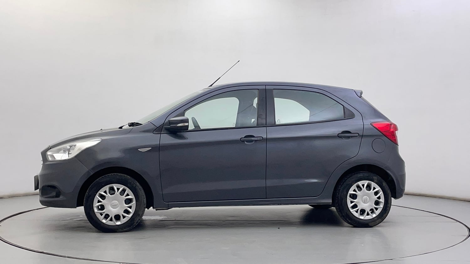 Used 2016 Ford Figo Trend 1.2 Ti-VCT Petrol Manual exterior LEFT SIDE VIEW
