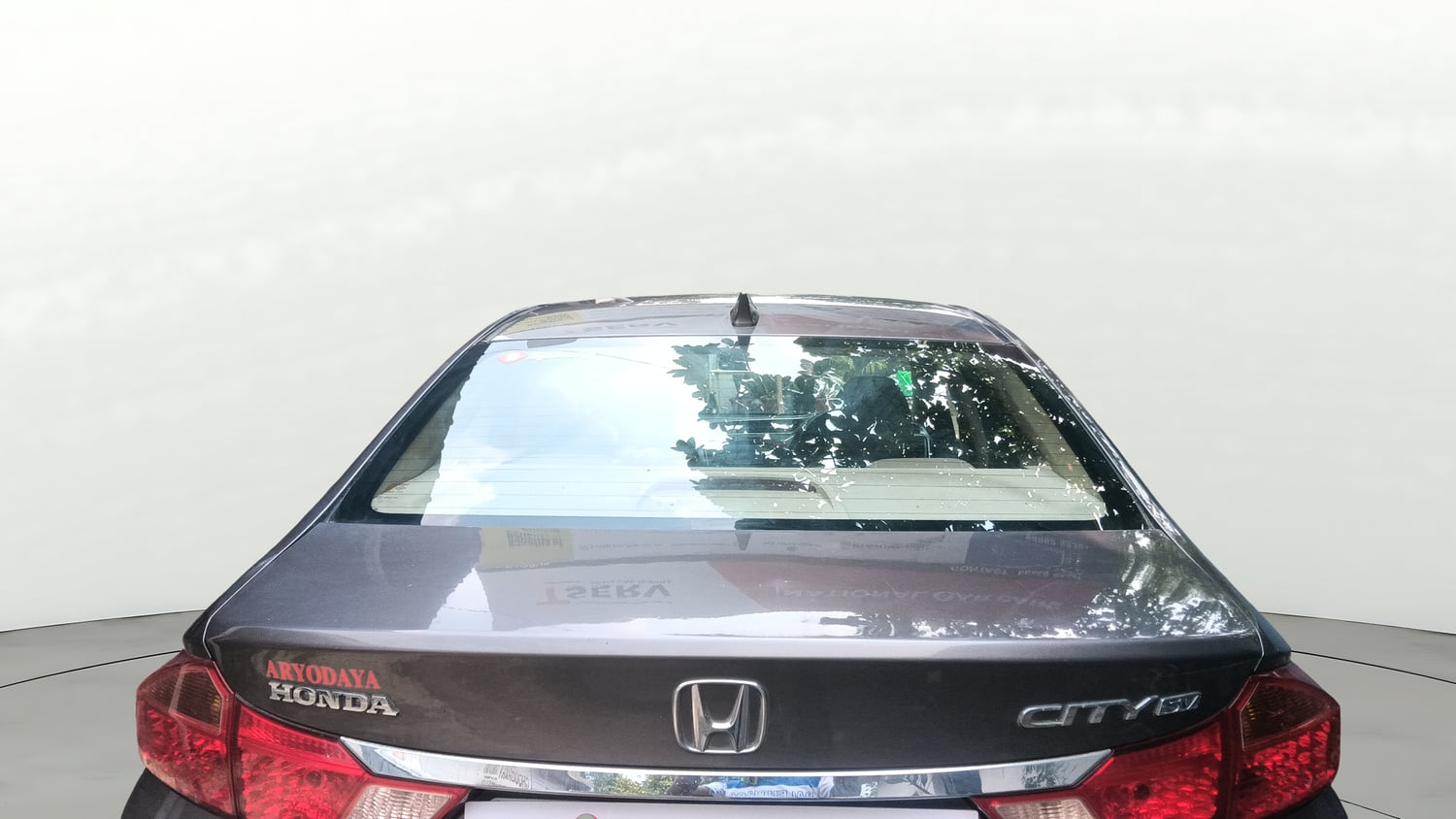 Used 2015 Honda City SV Petrol Manual exterior BACK WINDSHIELD VIEW
