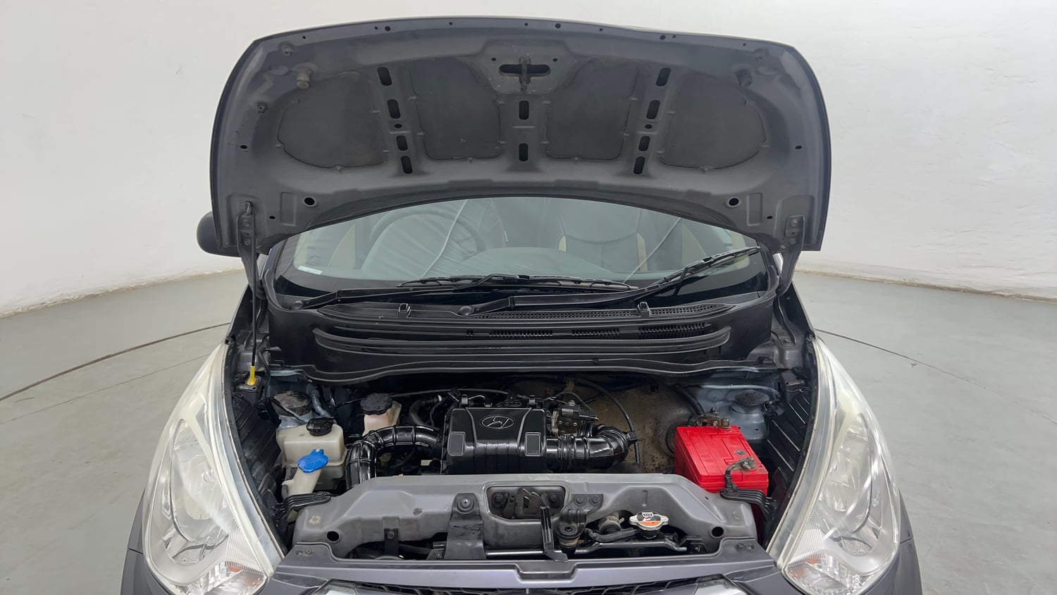 Used 2016 Hyundai Eon Magna + Petrol Manual engine ENGINE & BONNET OPEN FRONT VIEW