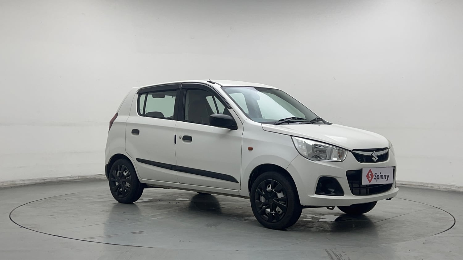 Used 2017 Maruti Suzuki Alto K10 LXI Petrol+cng(outside fitted) Cng Manual exterior RIGHT FRONT CORNER VIEW