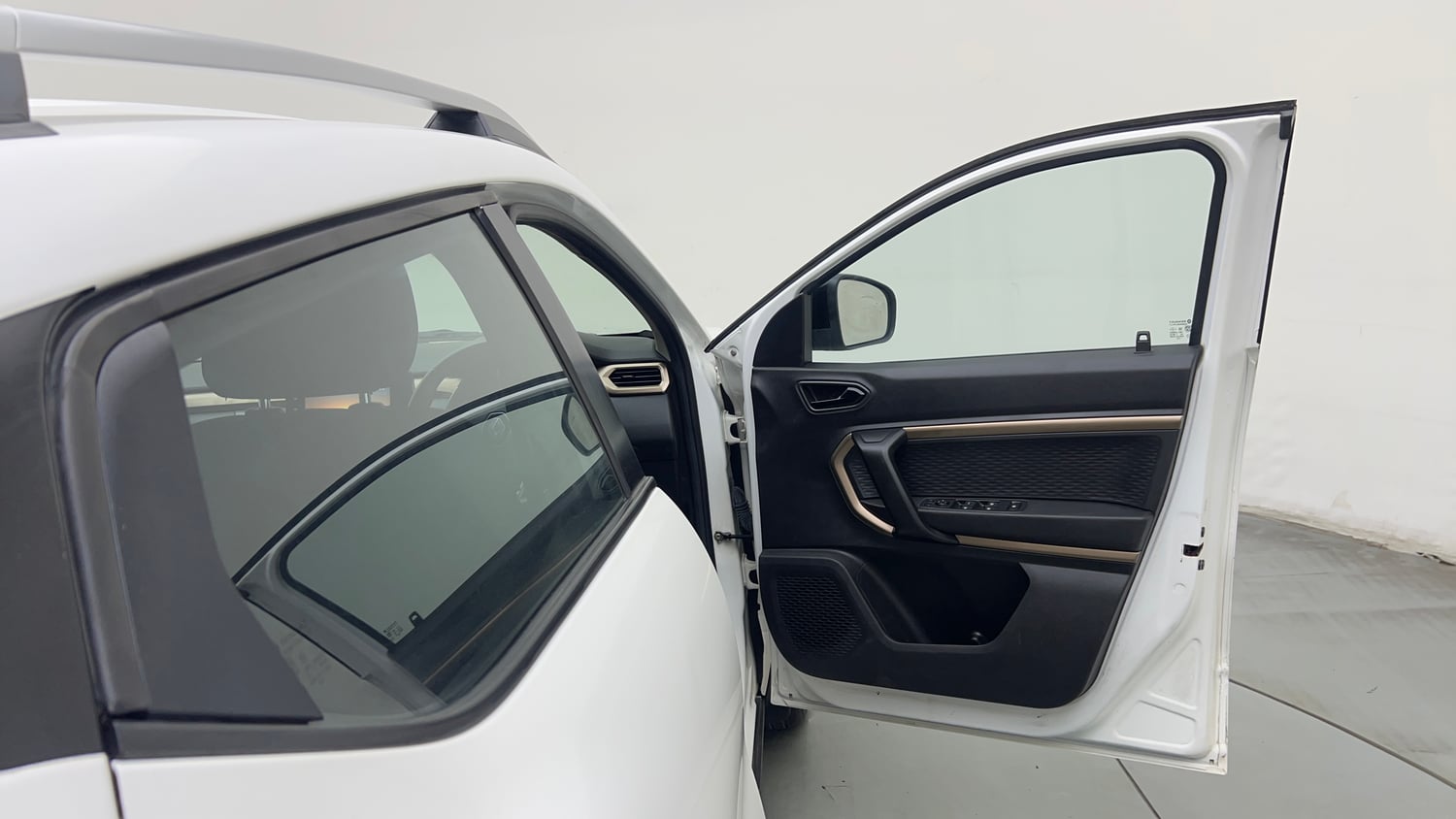 Used 2022 Renault Kiger RXT (O) Turbo CVT Petrol Automatic interior RIGHT FRONT DOOR OPEN VIEW