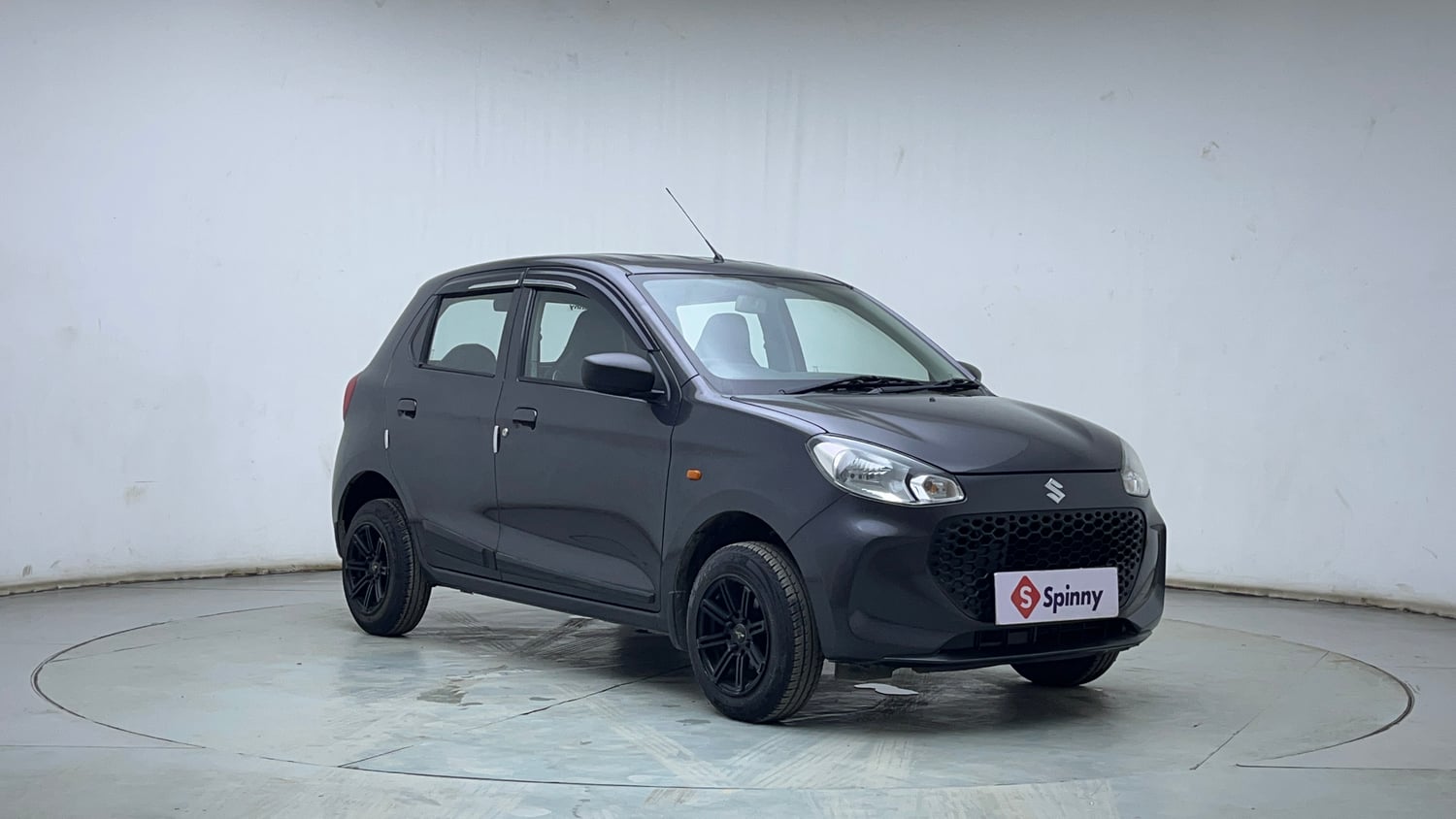 Used 2024 Maruti Suzuki Alto K10 VXi Plus Petrol Manual exterior RIGHT FRONT CORNER VIEW